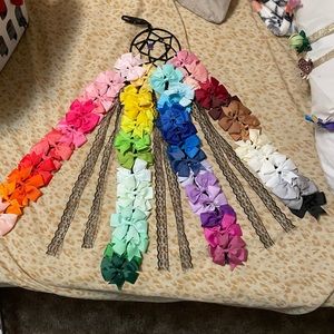 All of the bows and holder!!